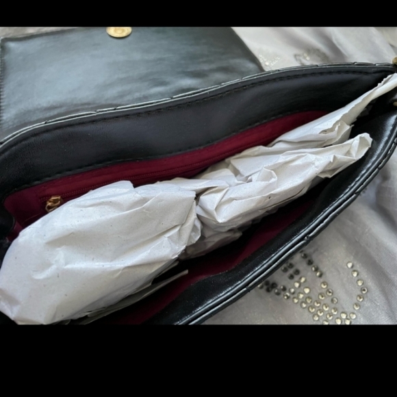 Beautiful Designer Look Black Quilted Bag - Picture 5 of 10